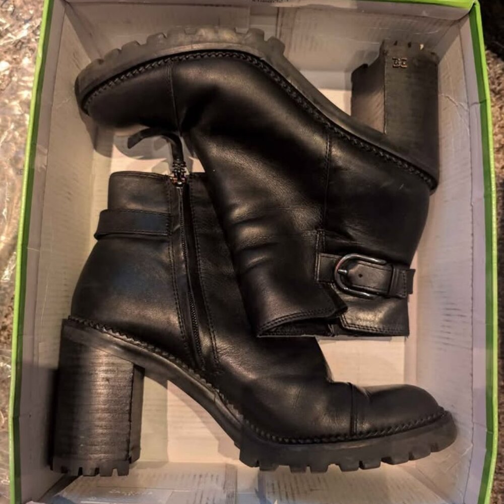 Sam Edelman Shania Black Leather Boots – Size 9M
